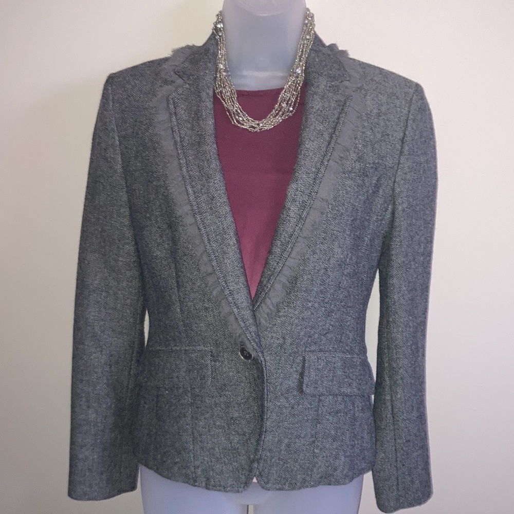 Banana republic wool blend blazer, ruffle trim, one button
